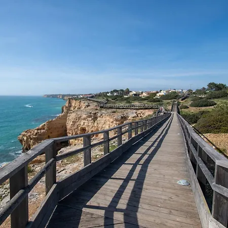 Casinha Da Sorte - Stylish & Unique House * Феррагуду